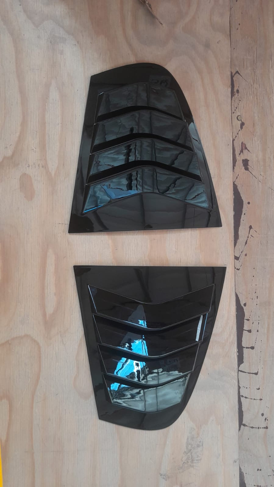 BMW F30 window Louvers