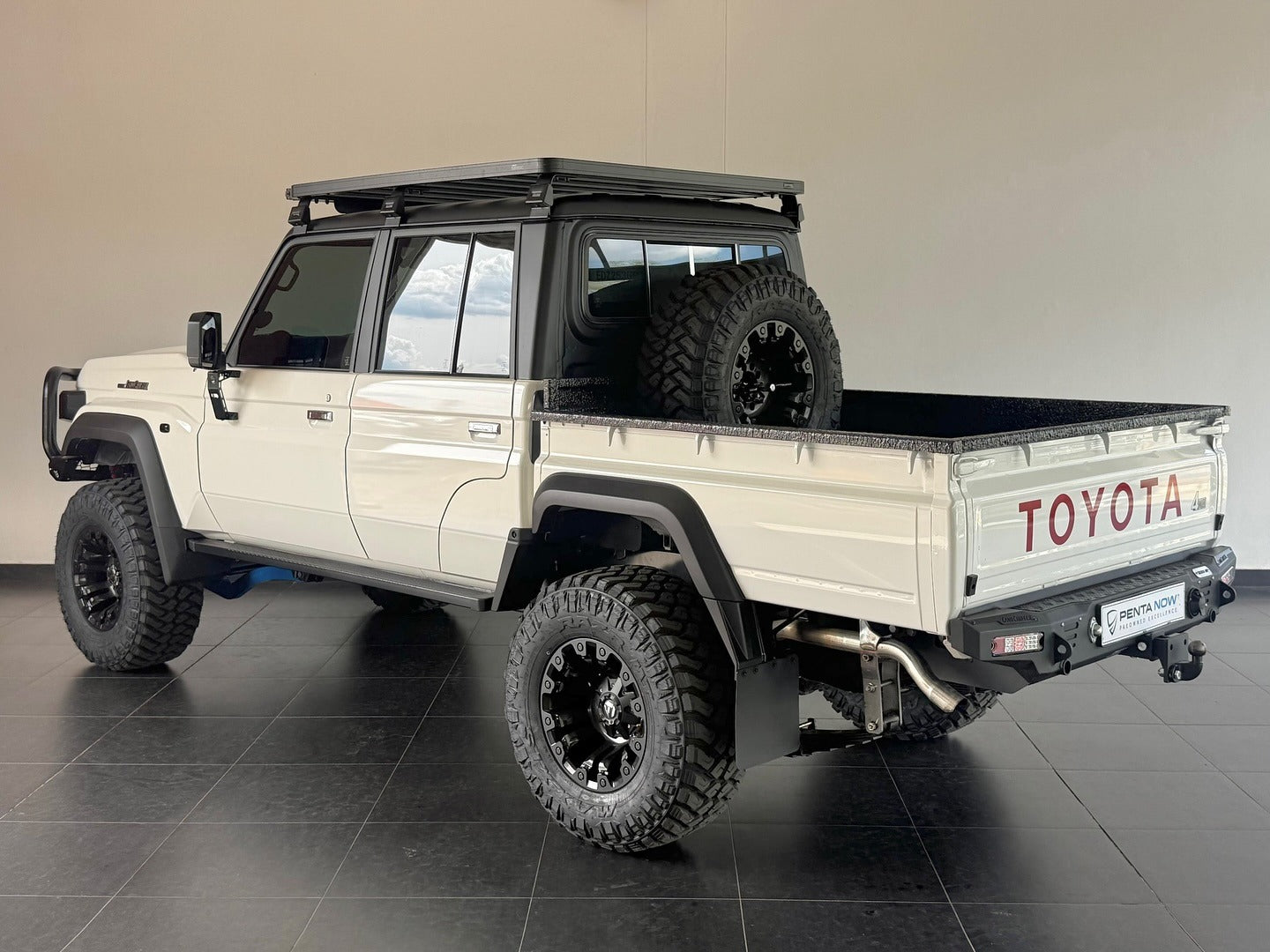 Toyota Landcruiser LX 79 Premium Back Bumper