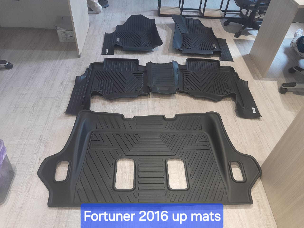 Toyota Fortuner 2016 + Bucket Mats
