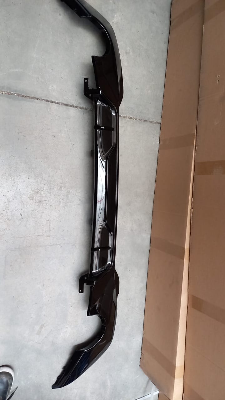 BMW G20 (19-On) Gloss Black Performance Style Upgrade Diffuser