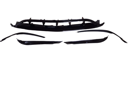 Mercedes-Benz A-Class W176 Gloss Black Front Lip