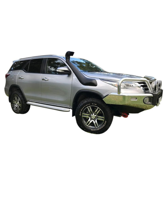 Toyota Fortuner 2016 + Plastic Black Snorkel