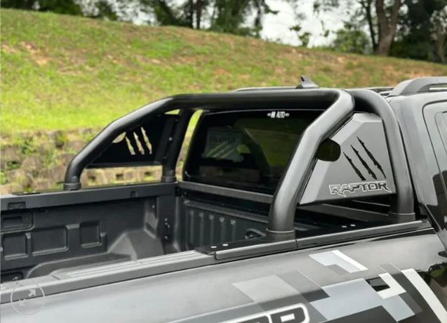 Ford Ranger 2023 + Black Roll Up Bar Next Gen